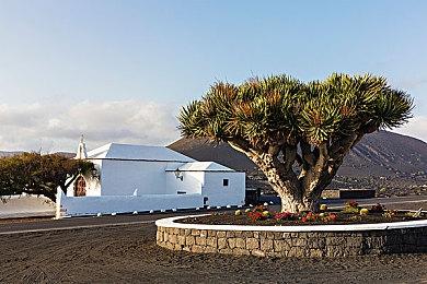 无限武器任君选择 《无限火力》登陆Steam抢先体验